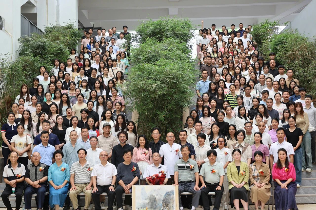 桂平市中小学美术教师水彩画专题培训活动暨大藤峡水彩画社成立仪式在我校顺利举行 丨 乐鱼官网网页版入口·(中国)官方网站